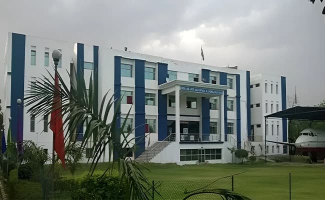 (IIM, Gurgaon Classroom 2.webp