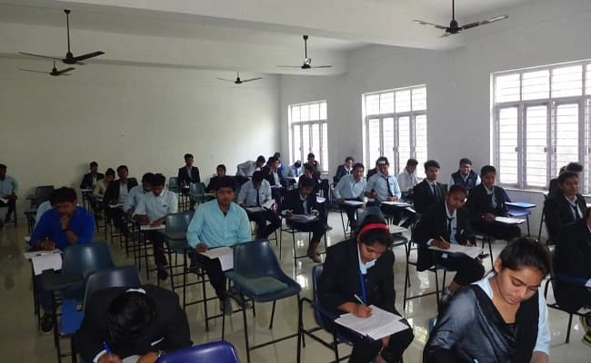 (IIM, Gurgaon Classroom 3.webp