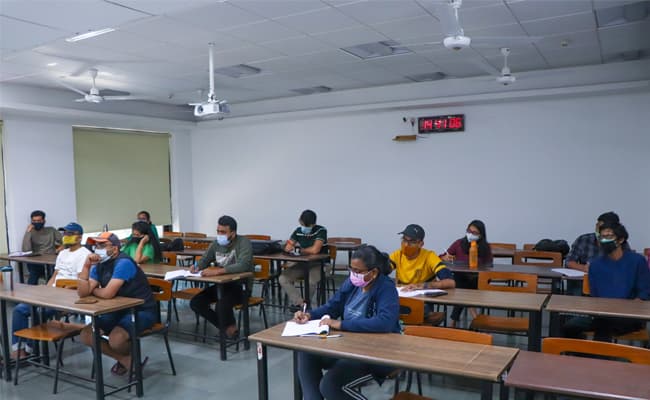 1-0000-layer-4-classroom-5