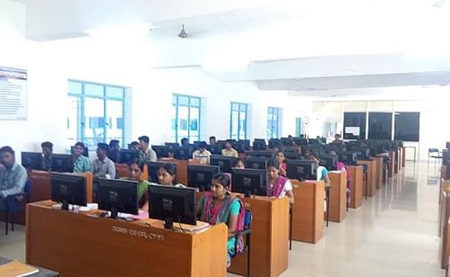 1-0000-layer-5-classroom-226