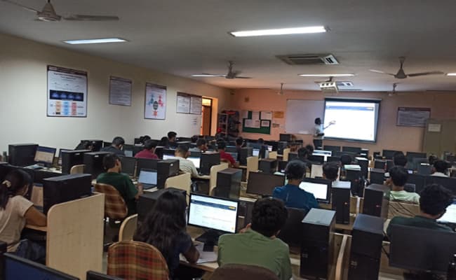 1-0001-generic-programing-classroom