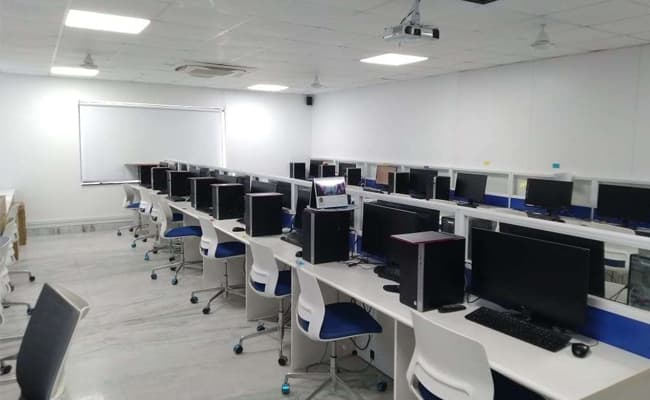 1-0001-layer-14-classroom