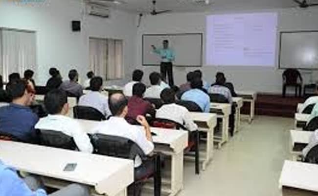 1-0001-layer-4-classroom-120