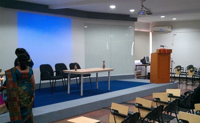 1-0001-layer-4-classroom-17