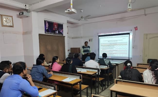 1-0001-layer-4-classroom-181