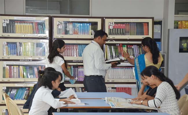 1-0002-layer-3-classroom-162