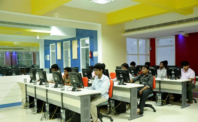 1-0002-layer-3-classroom-185