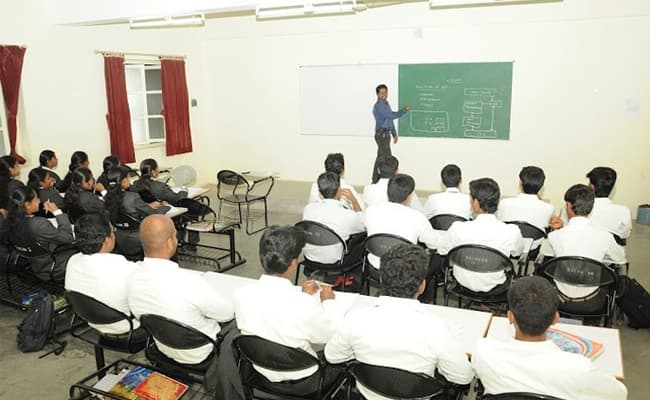 1-0002-layer-3-classroom-215