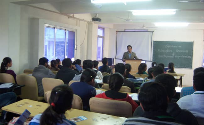 1-0002-layer-3-classroom-228