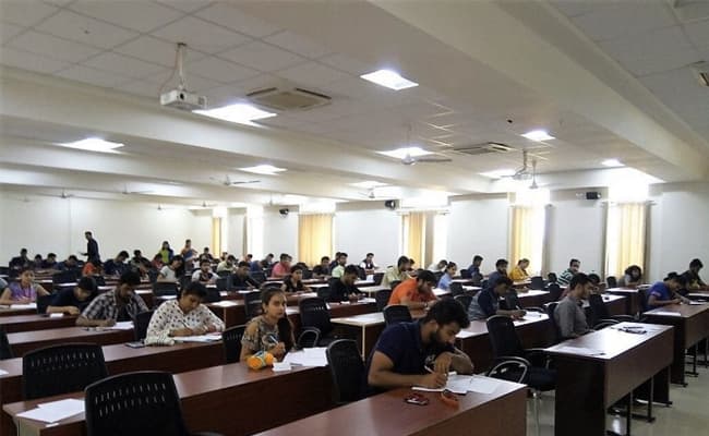 1-0002-layer-3-classroom-6