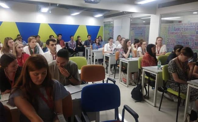 1-0002-layer-3-classroom-99