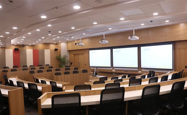 1-0003-layer-2-classroom-100