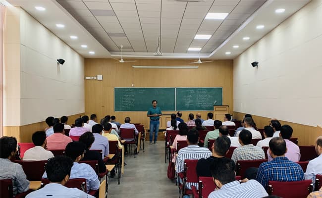 1-0003-layer-2-classroom-14