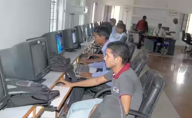 1-0003-layer-2-classroom-147