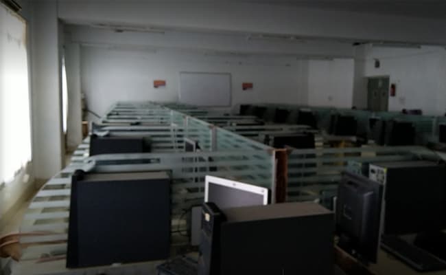 1-0003-layer-2-classroom-176