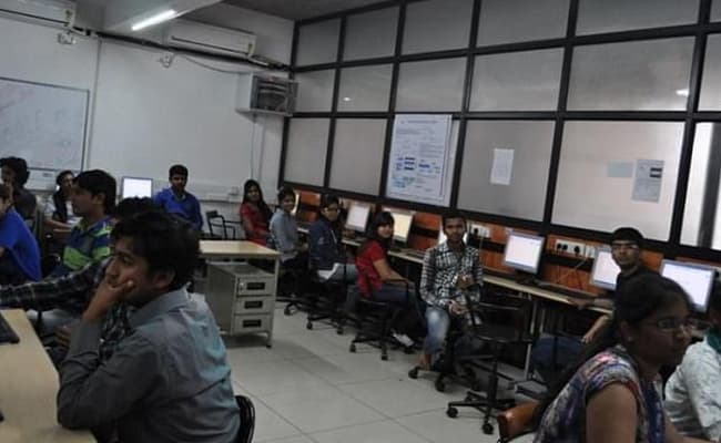 1-0003-layer-2-classroom-228