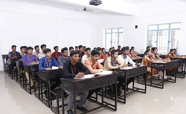 1-0003-layer-2-classroom-243