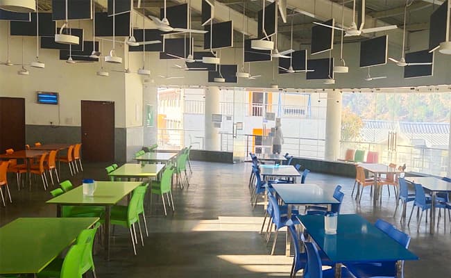 1-0004-layer-1-cafeteria-9