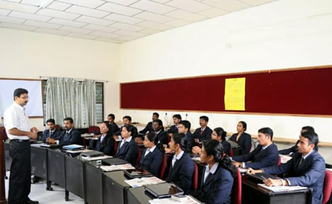 1-0004-layer-1-classroom-124