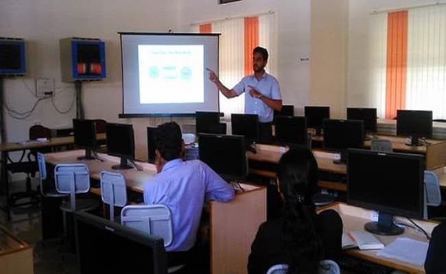 1-0004-layer-1-classroom-125