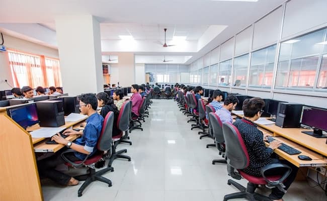 1-0004-layer-1-classroom-171