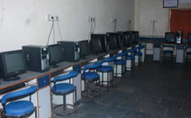 1-0004-layer-1-classroom-192