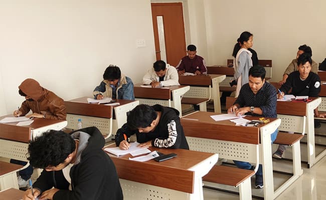 1-0004-layer-1-classroom-225