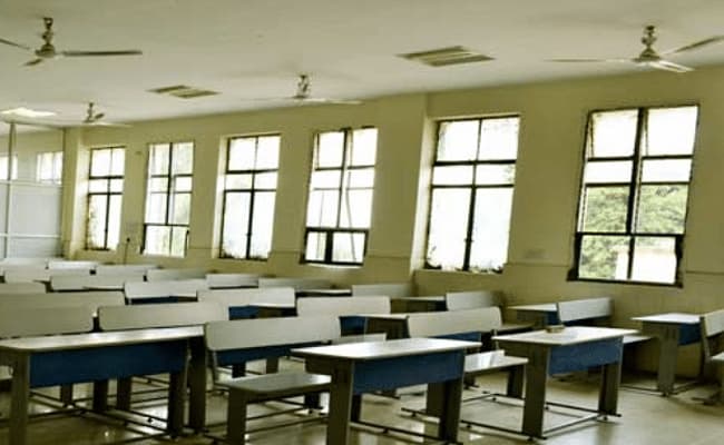 1-0009-class-classroom