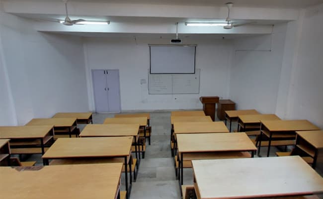 10-0001-class-classroom