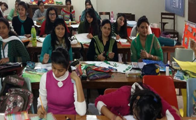 2-0000-class-classroom