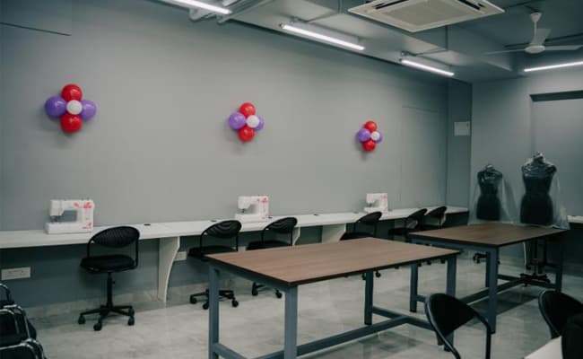 2-0001-class-classroom-2