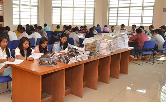 2-0001-class-classroom-8