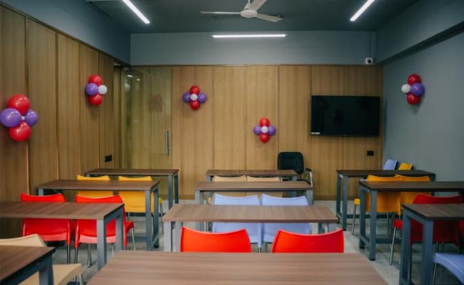 2-0002-class-classroom-2