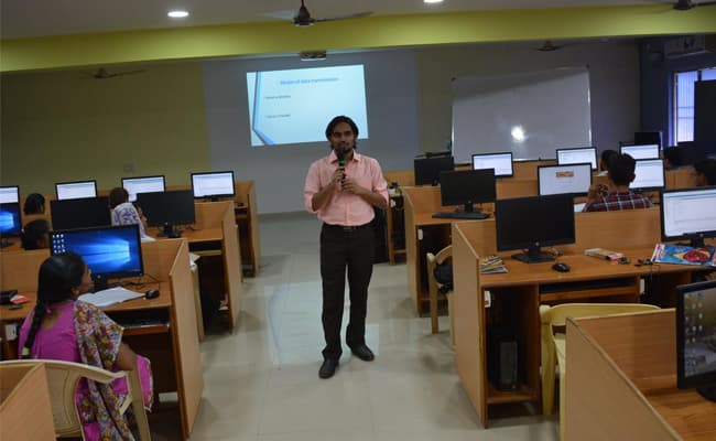 2-0002-class-classroom-6