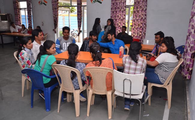 2-0003-class-classroom-6