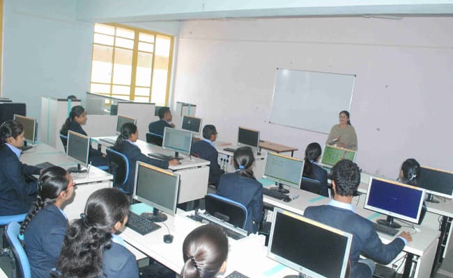 26-0001-class-classroom