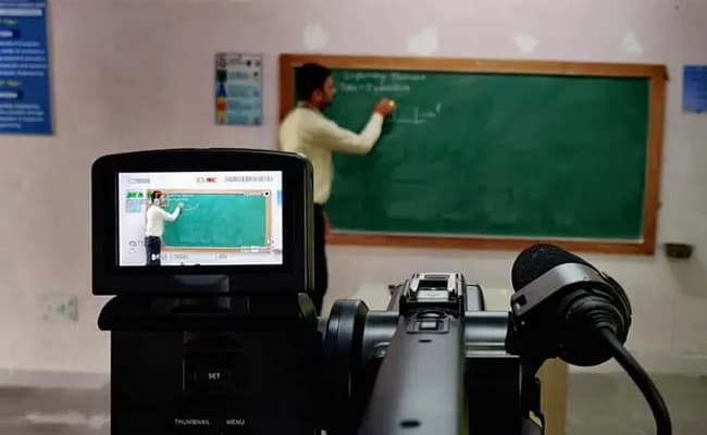 26-0002-class-classroom