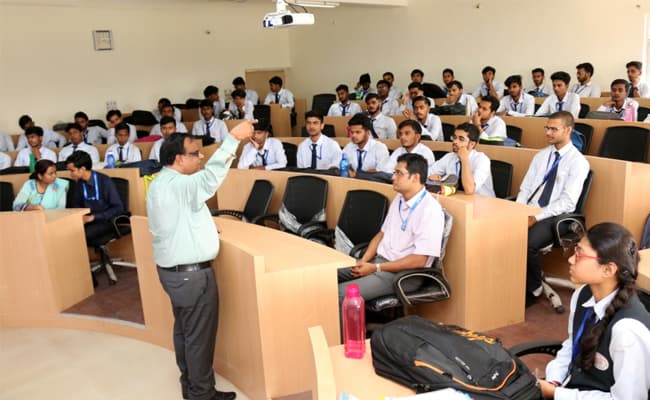 29-0000-class-classroom