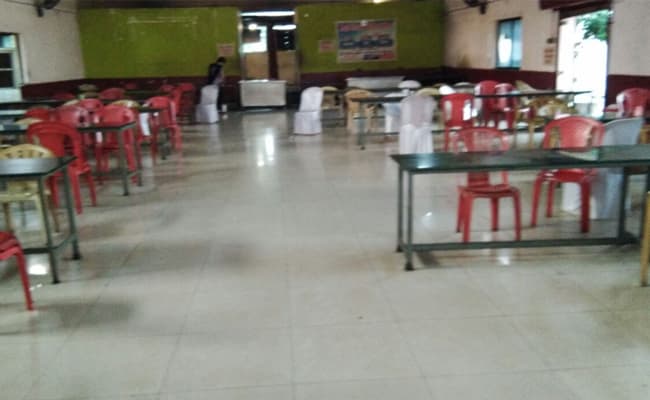 5-0001-cafe-cafeteria