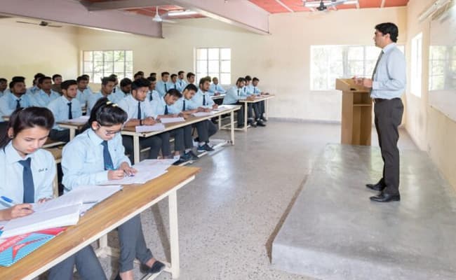 5-0006-classroom-classroom-2