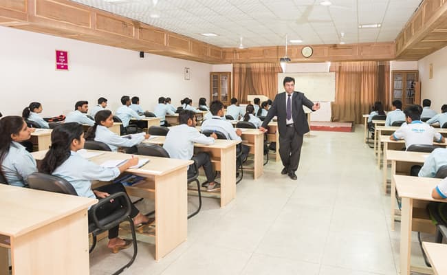 5-0007-classroom-classroom-2