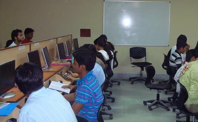 7-0001-class-classroom-4