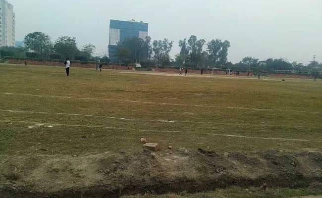 ABS, Noida Ground 2.webp
