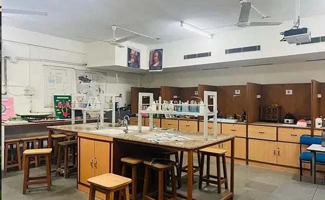 ABS, Noida Labs 1.webp