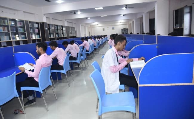 AIHE, Patna Labs 2.webp
