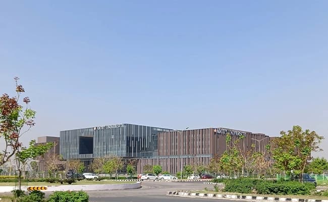 Amity University, Mohali Infra 5.webp