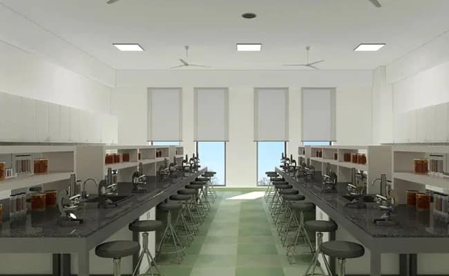Amity University, Mohali Labs 1.webp