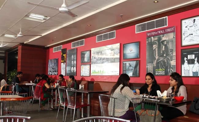 Amity University, Mumbai Cafe 4.webp