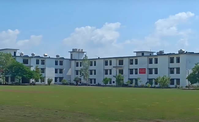 Amrapali University Haldwani Infra 4.webp