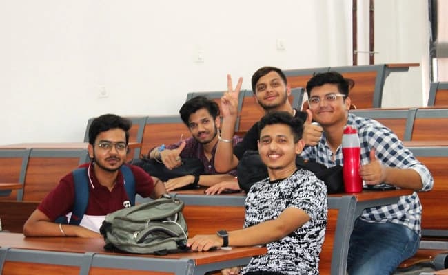 Chandigarh University, Lucknow Classroom 3.webp